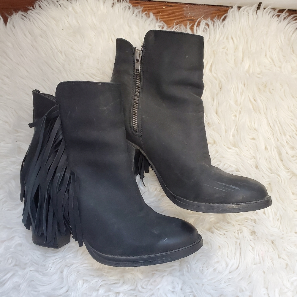 Steve Madden black heeled boots